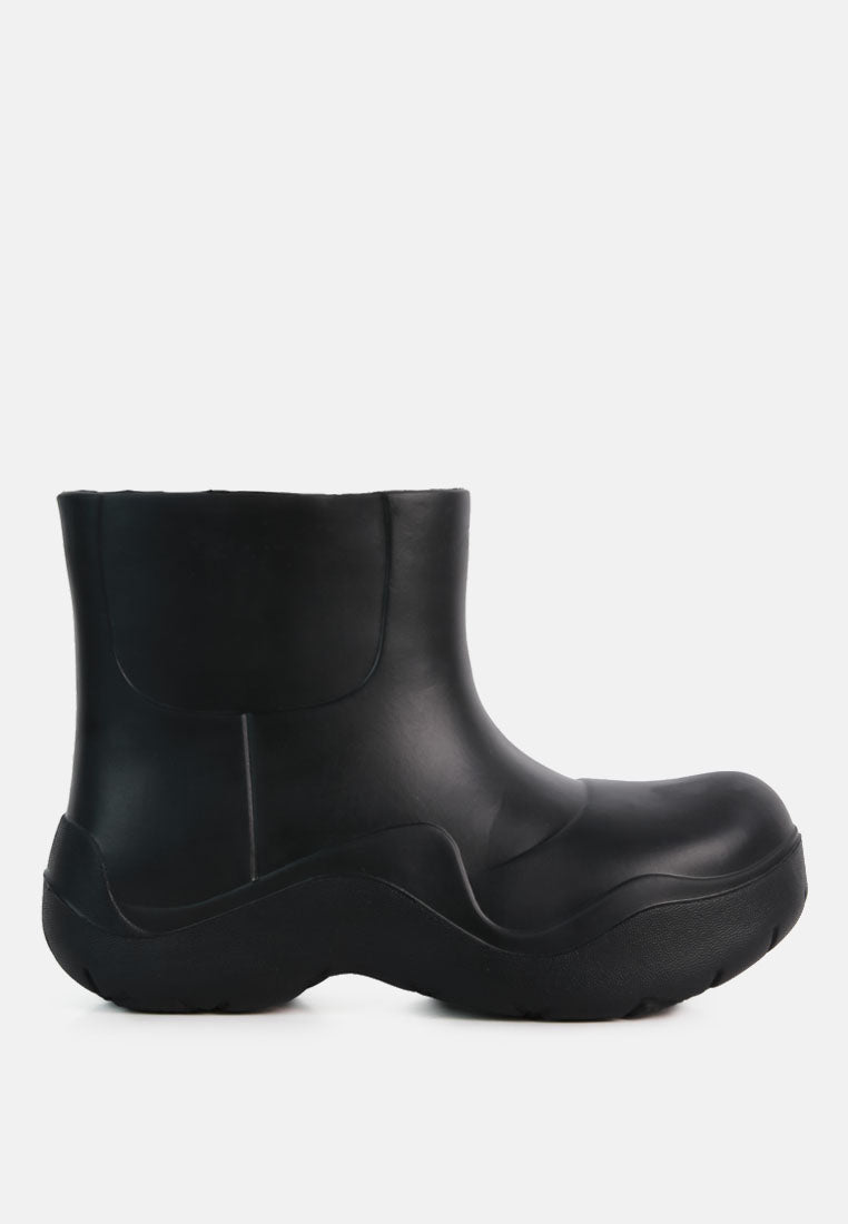 two tango gummy rain boots by ruw#color_black
