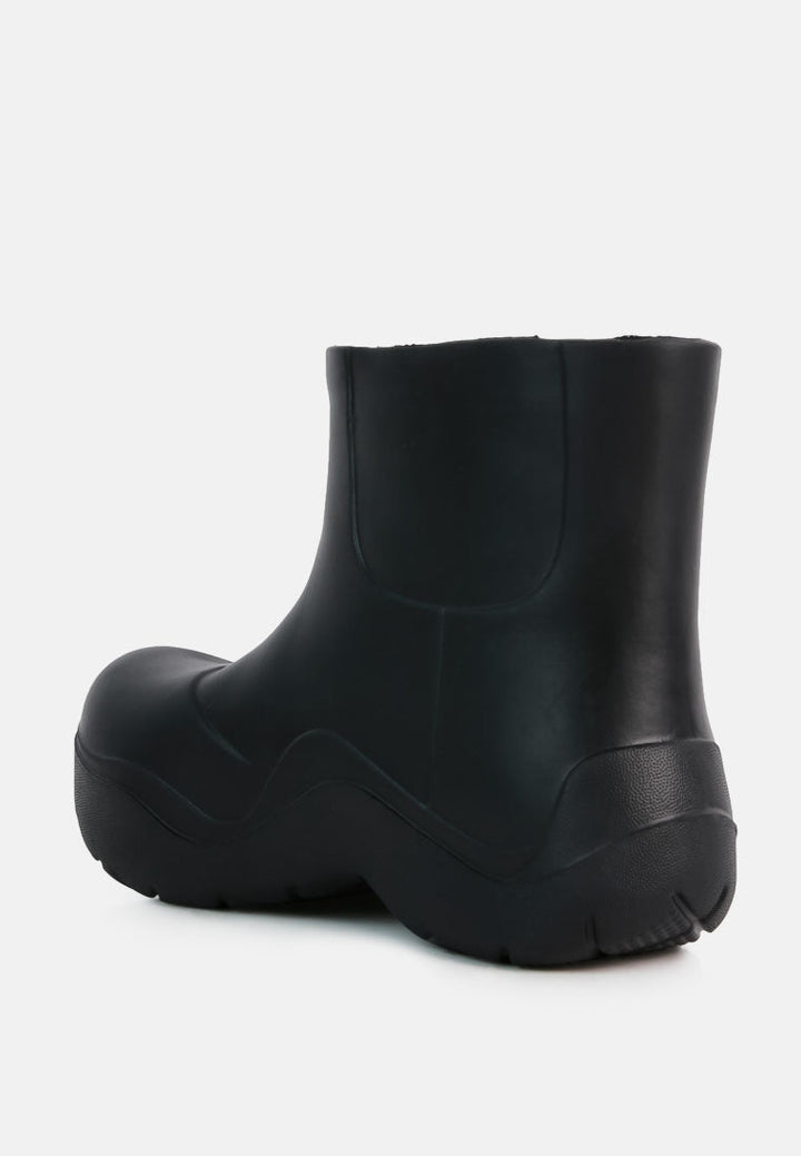 two tango gummy rain boots by ruw#color_black
